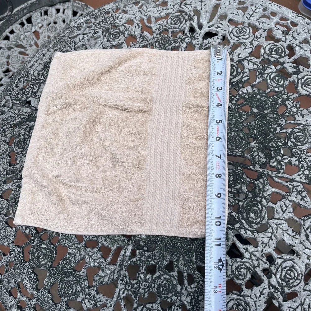 Ralph Lauren Beige Towels Set 5 Pc Bath, Hand Towel, Wash Cloth, Used M Monogram